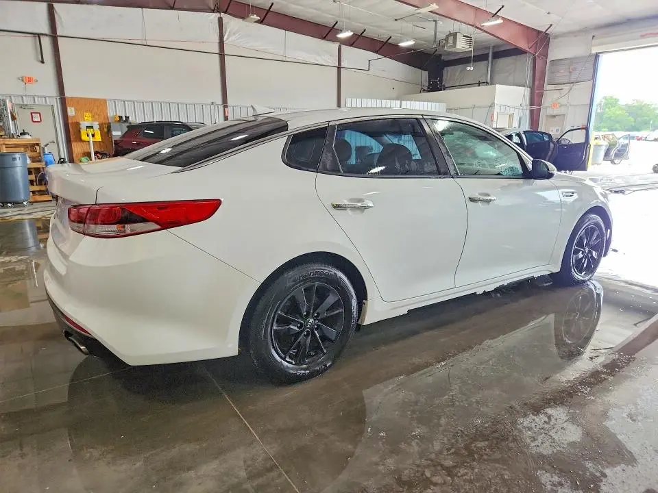 2017 KIA OPTIMA LX  