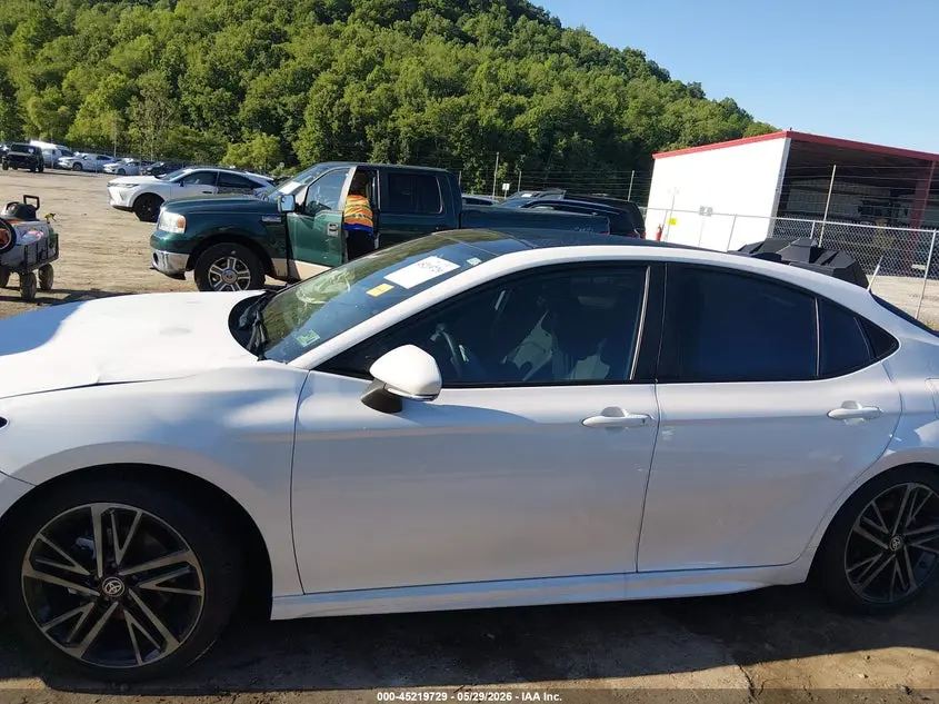 2025 TOYOTA CAMRY XSE