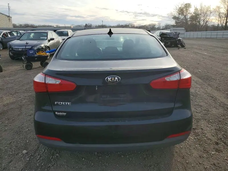 2016 KIA FORTE LX  