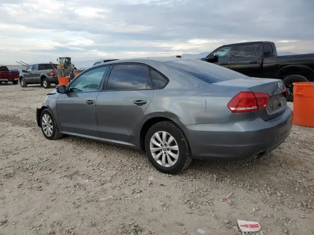 2013 VOLKSWAGEN PASSAT S  