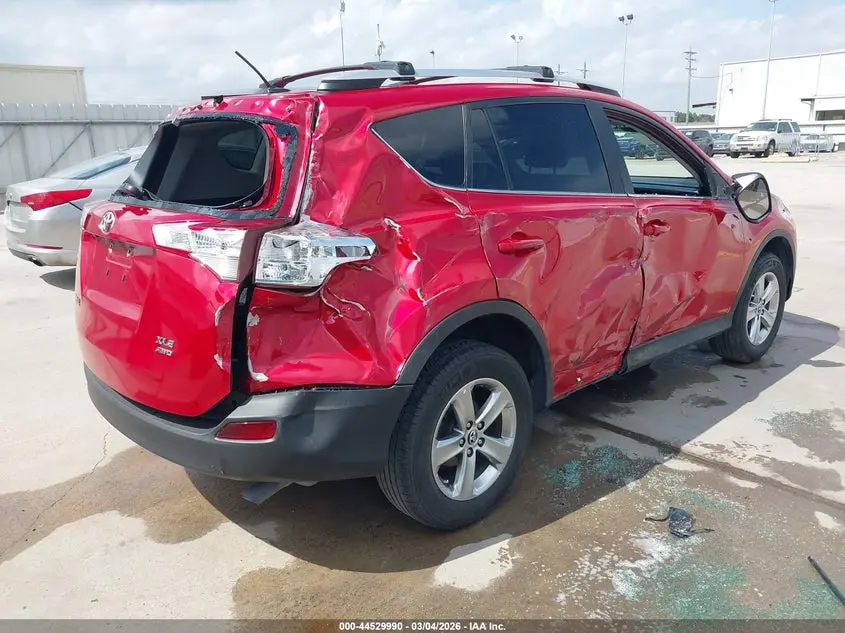 2015 TOYOTA RAV4 XLE