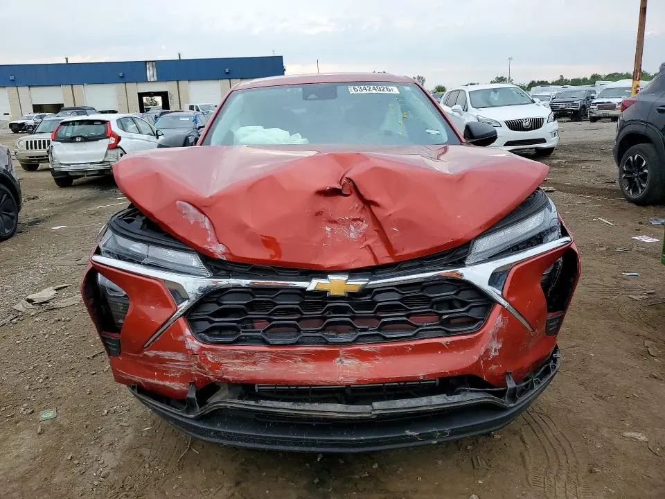 2024 CHEVROLET TRAX LS  