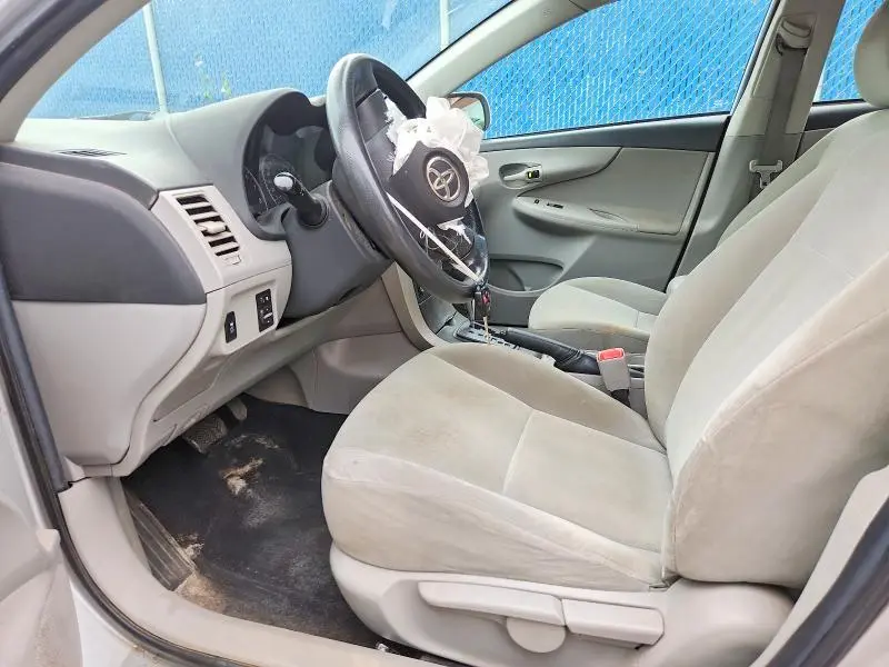 2011 TOYOTA COROLLA BASE  