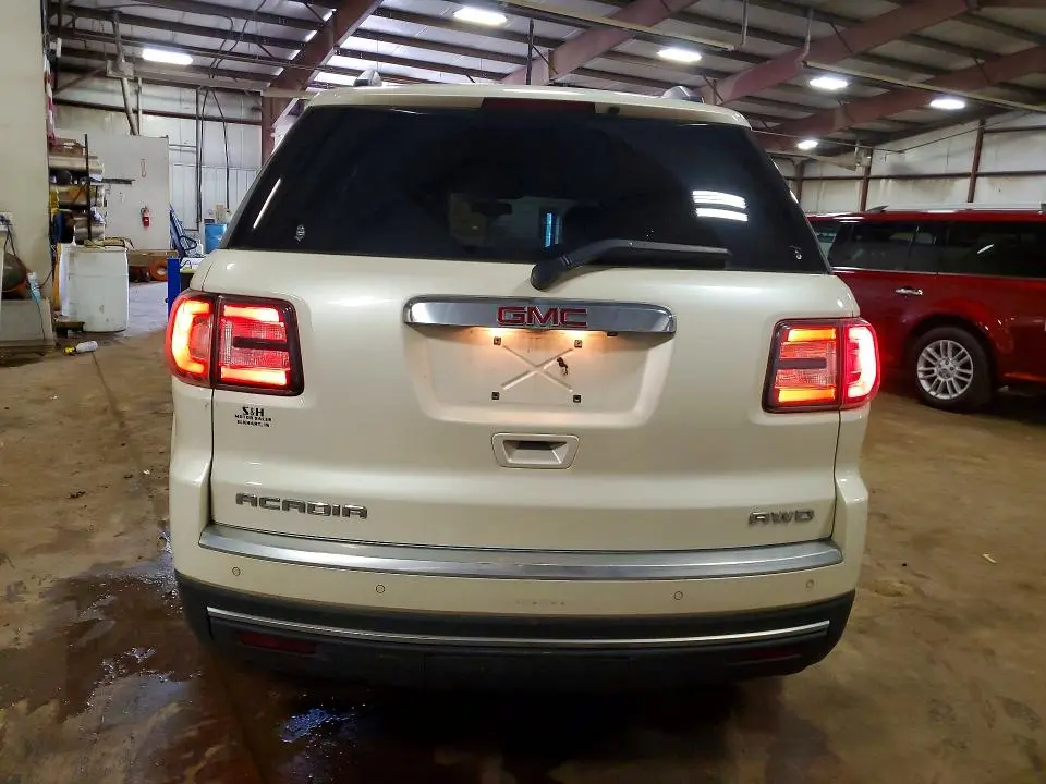 2015 GMC ACADIA SLE  