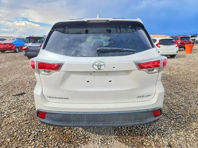 2016 TOYOTA HIGHLANDER XLE  