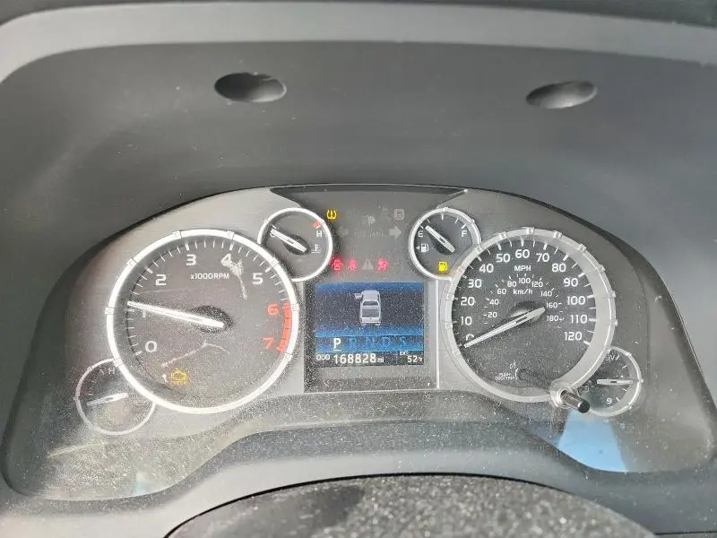 2016 TOYOTA TUNDRA CREWMAX SR5  