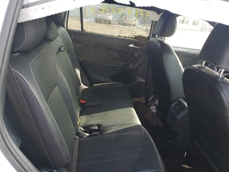 2022 VOLKSWAGEN TIGUAN SE R-LINE BLACK  