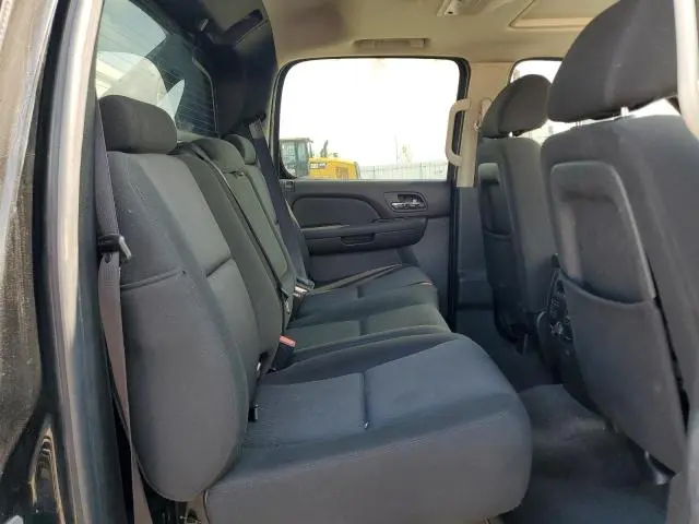 2010 CHEVROLET AVALANCHE LS  
