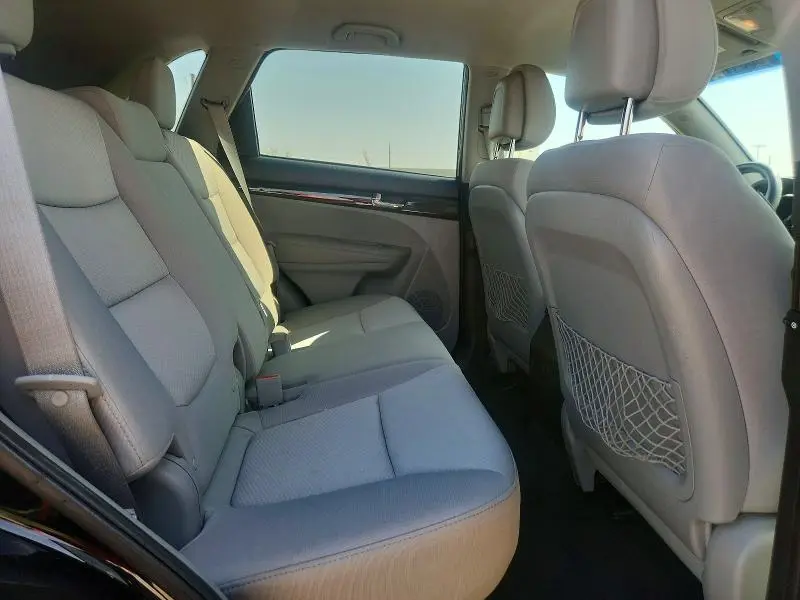 2012 KIA SORENTO LX  