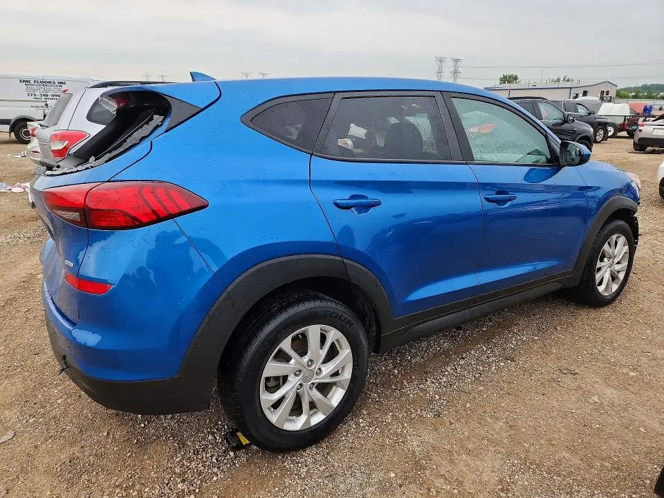 2019 HYUNDAI TUCSON SE  