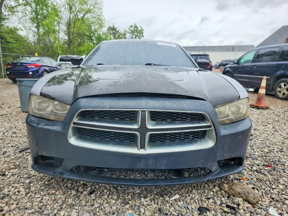 2014 DODGE CHARGER SE  