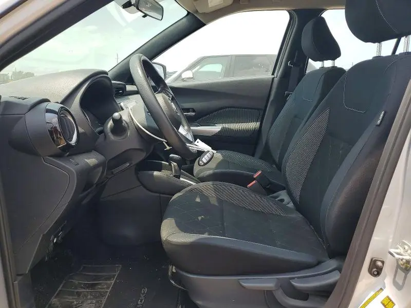 2019 NISSAN KICKS SV  