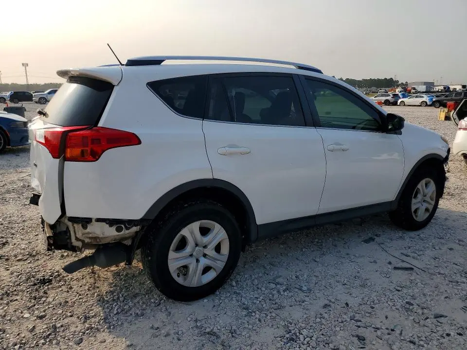 2015 TOYOTA RAV4 LE  