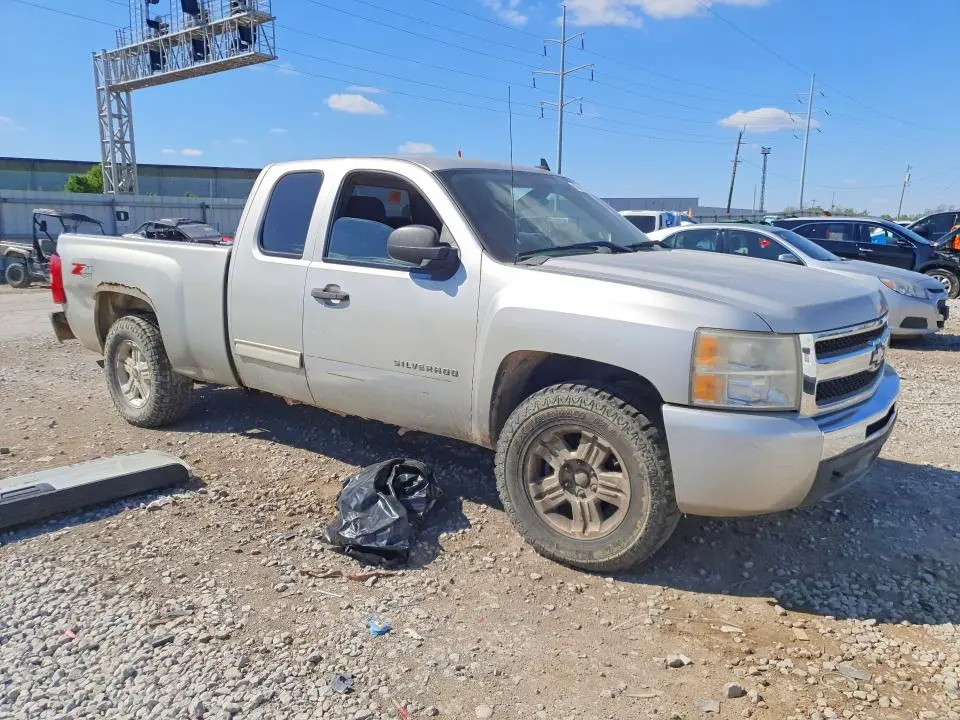 2010 CHEVROLET SILVERADO K1500 LT  