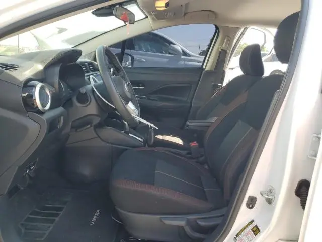 2022 NISSAN VERSA SR  