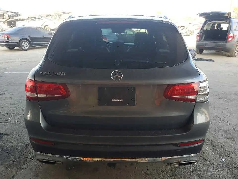 2016 MERCEDES-BENZ GLC 300  