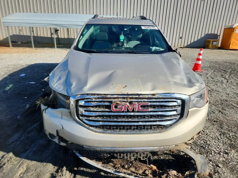2017 GMC ACADIA SLT-1  