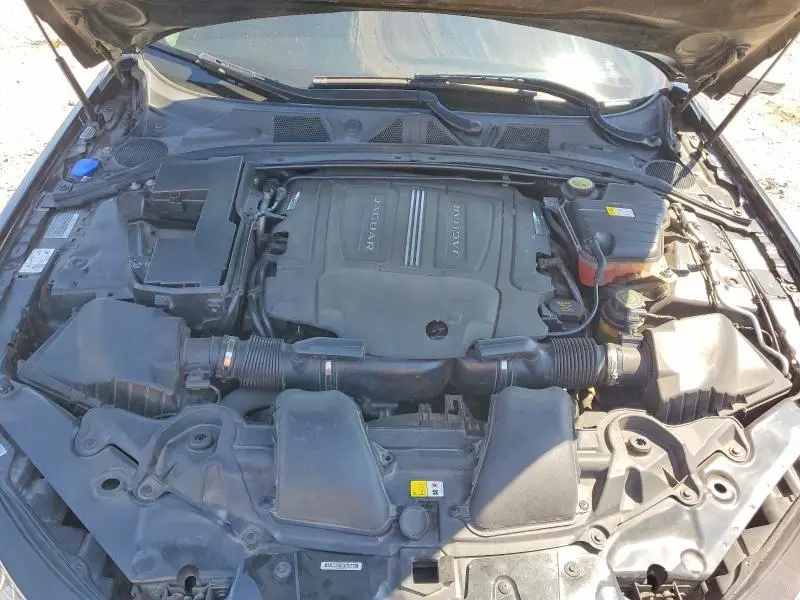 2015 JAGUAR XF 3.0 SPORT  