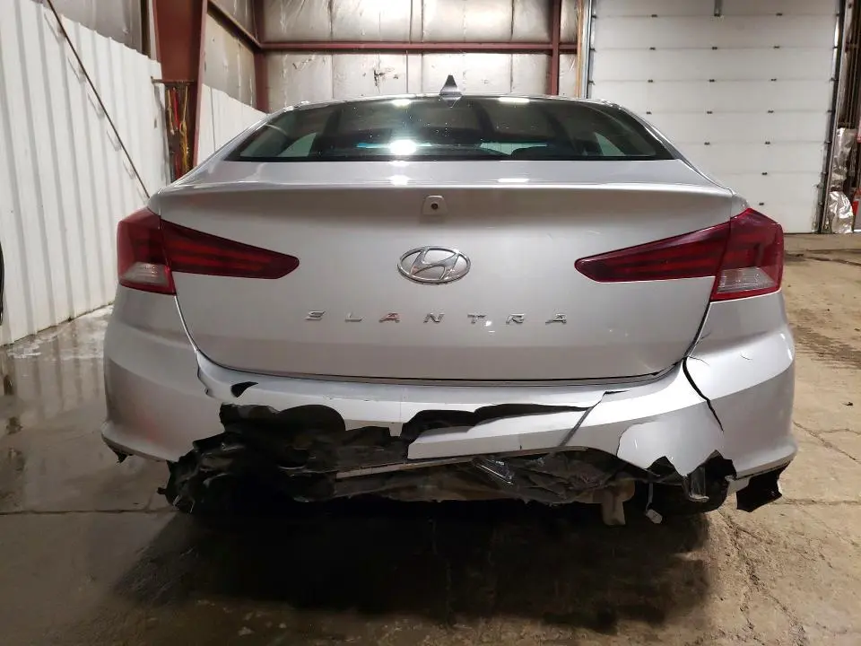 2020 HYUNDAI ELANTRA SEL  
