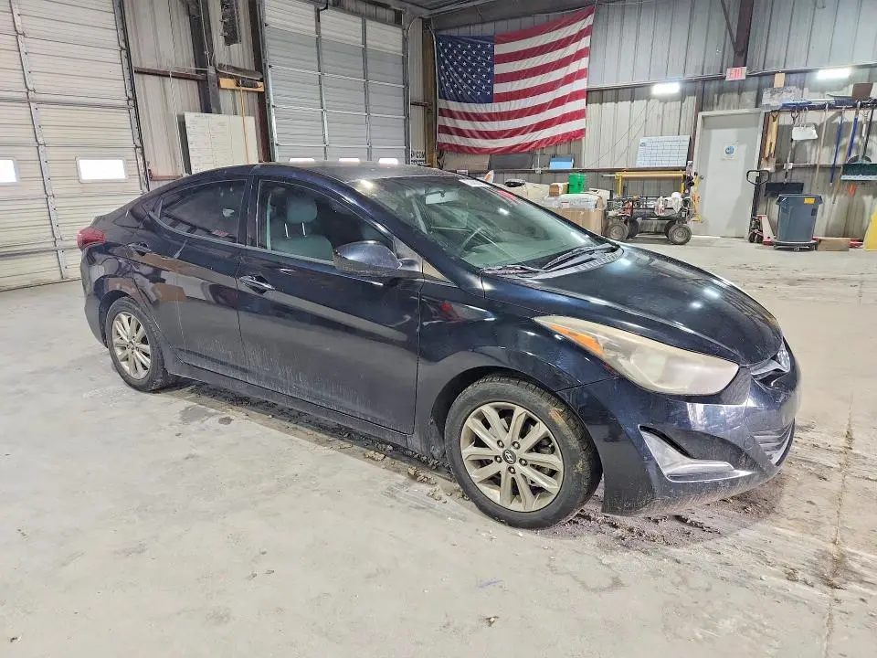 2014 HYUNDAI ELANTRA SE  