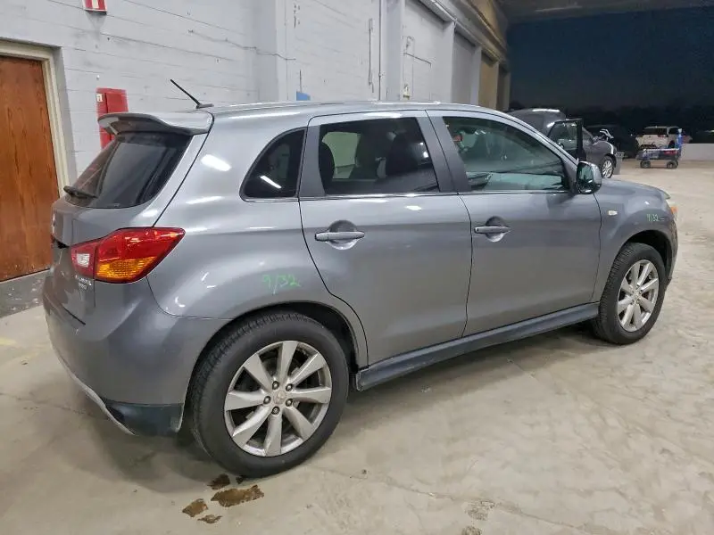 2013 MITSUBISHI OUTLANDER SPORT SE  