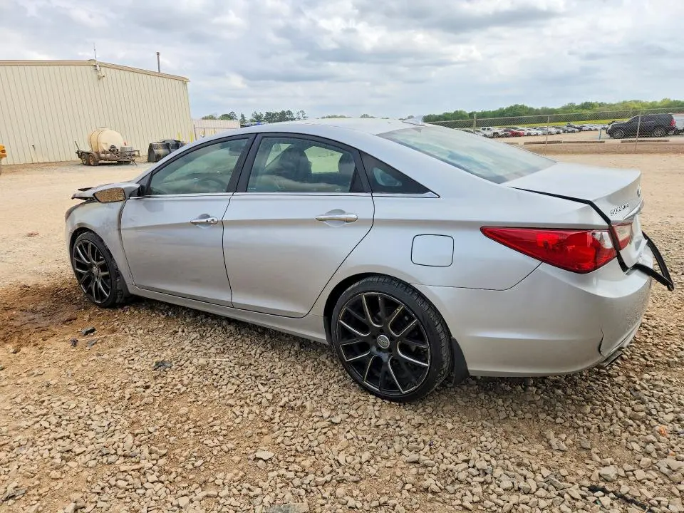 2013 HYUNDAI SONATA SE  