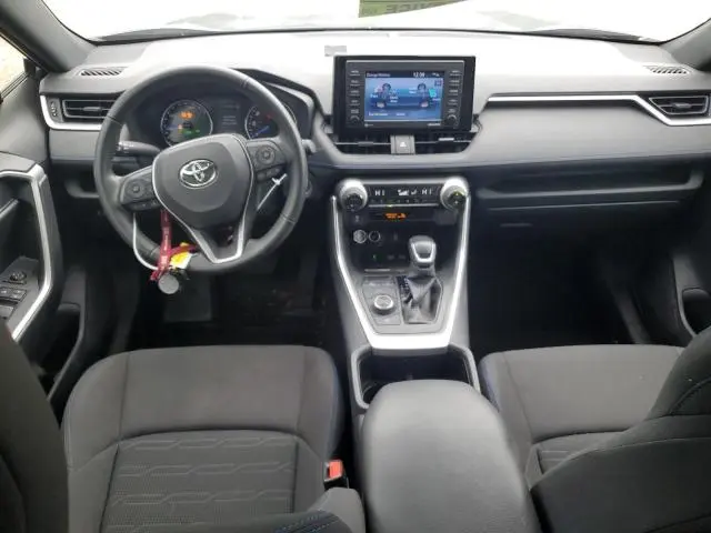2022 TOYOTA RAV4 SE