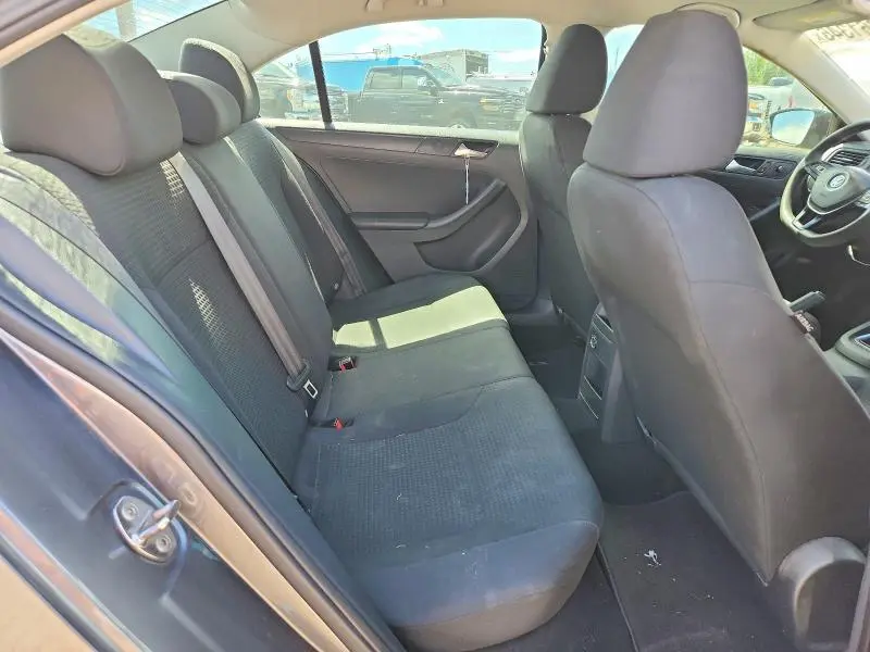 2015 VOLKSWAGEN JETTA   