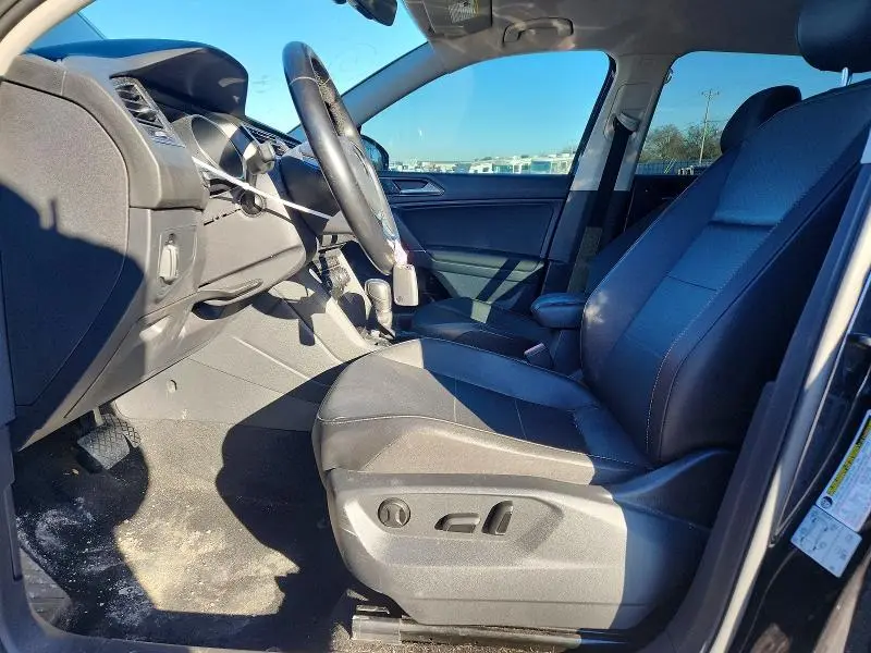 2018 VOLKSWAGEN TIGUAN SE  