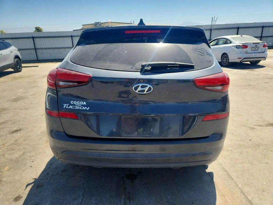 2020 HYUNDAI TUCSON SE  