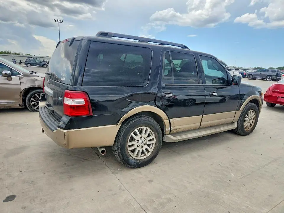 2011 FORD EXPEDITION XLT  