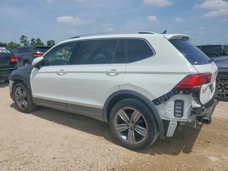 2020 VOLKSWAGEN TIGUAN SE  