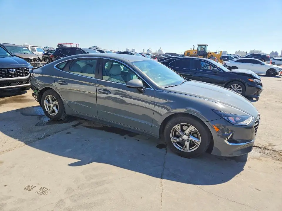 2020 HYUNDAI SONATA SE  