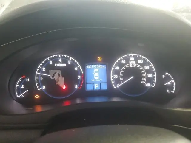 2010 HYUNDAI GENESIS 4.6L  