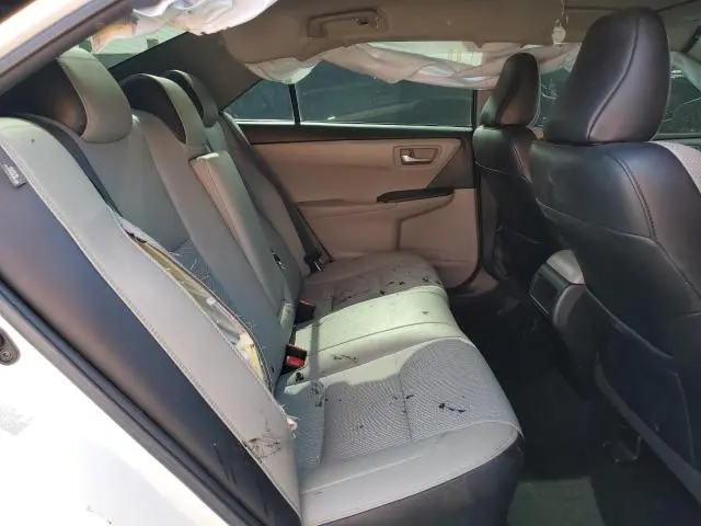 2016 TOYOTA CAMRY LE  