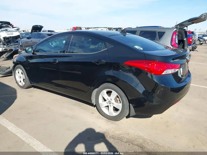 2013 HYUNDAI ELANTRA GLS