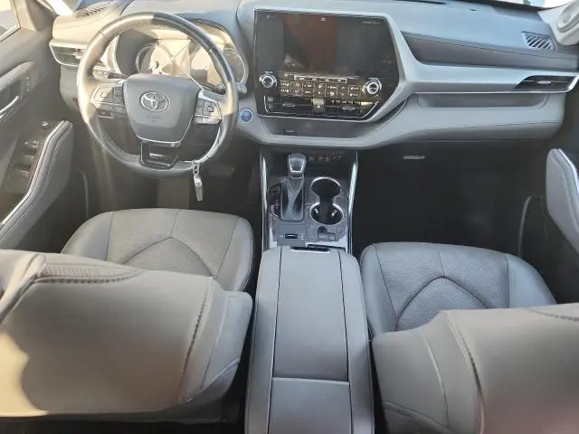 2021 TOYOTA HIGHLANDER HYBRID PLATINUM  
