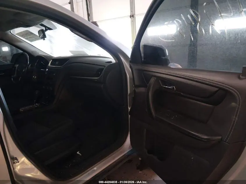 2017 CHEVROLET TRAVERSE 1LT