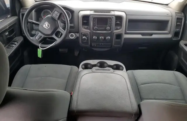 2016 RAM 1500 ST