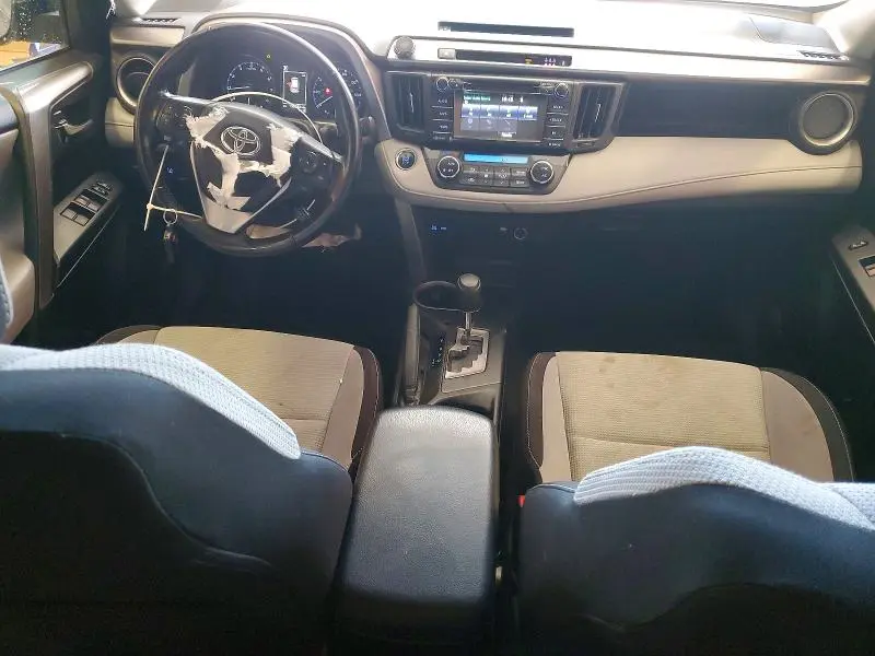 2018 TOYOTA RAV4 XLE  