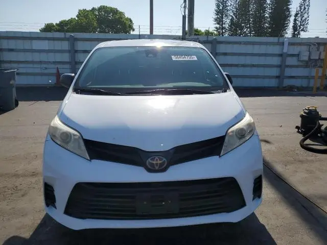 2019 TOYOTA SIENNA   
