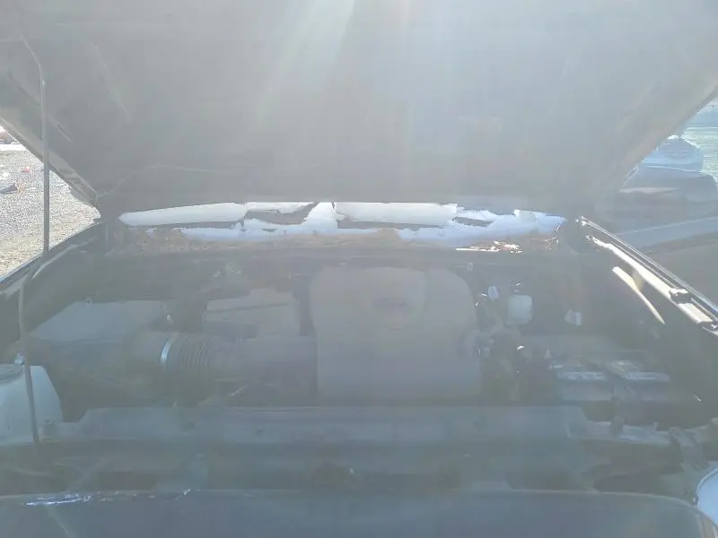 2020 TOYOTA TACOMA SR5 V6  