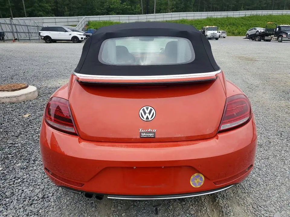 2017 VOLKSWAGEN BEETLE S/SE  