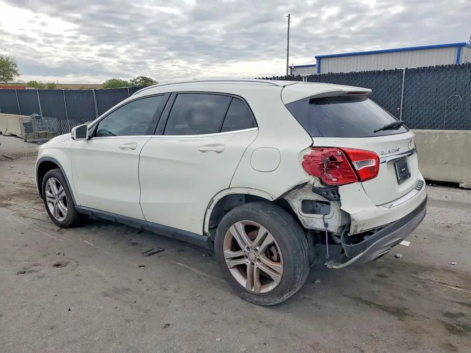 2015 MERCEDES-BENZ GLA 250 4MATIC  