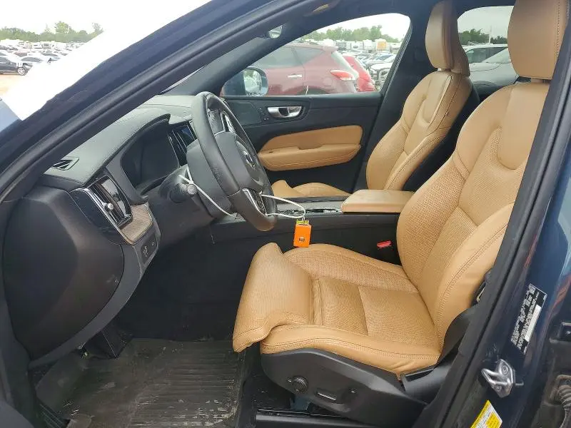 2022 VOLVO XC60 B5 INSCRIPTION  
