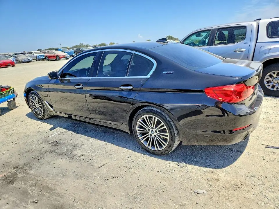 2018 BMW 530E   