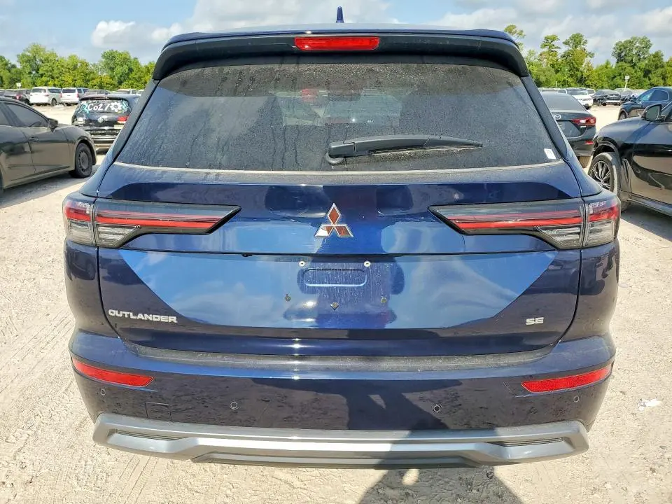 2025 MITSUBISHI OUTLANDER SE  