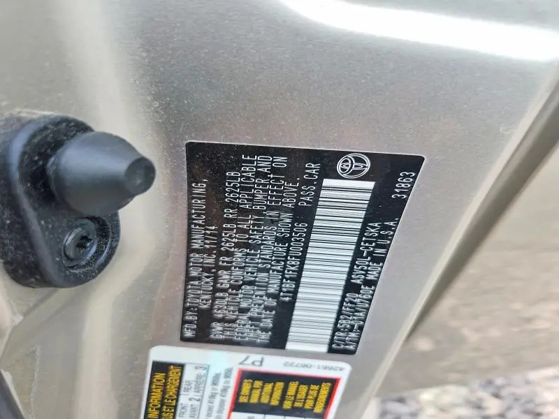 2015 TOYOTA CAMRY SE  