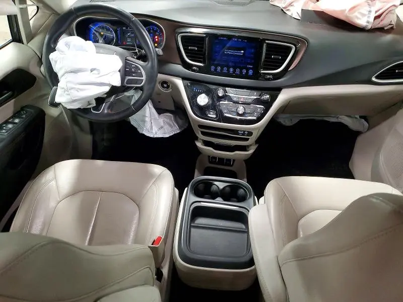 2017 CHRYSLER PACIFICA TOURING L  