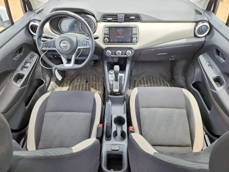 2022 NISSAN VERSA SV  
